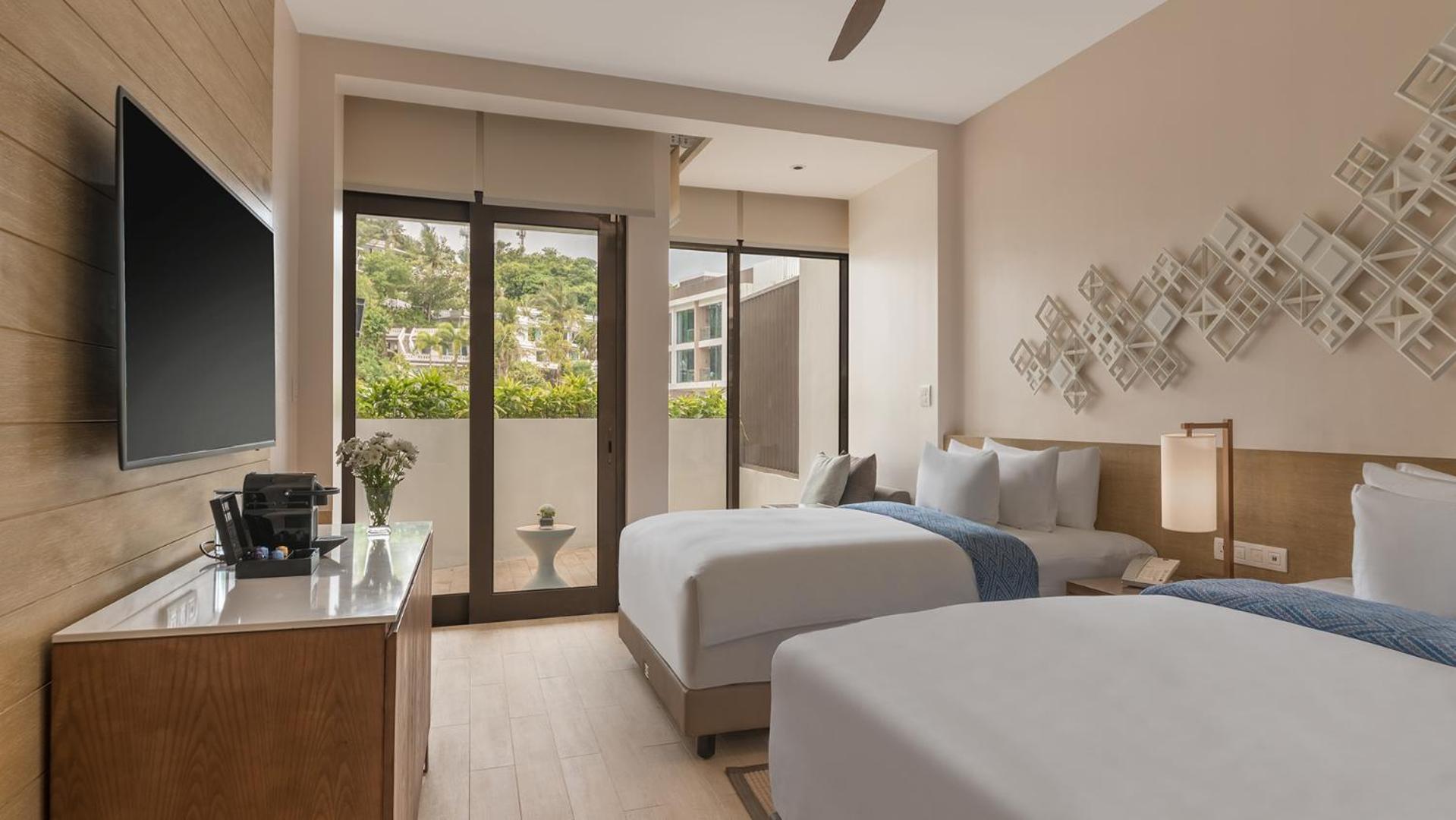 Resort Crimson And Boracay 5*